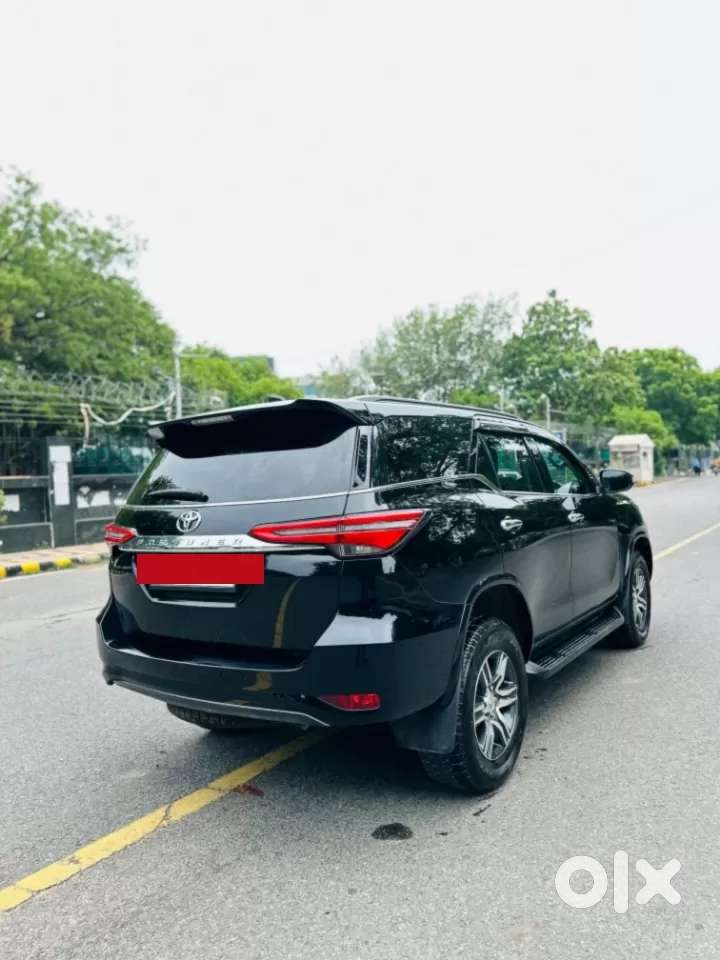 Toyota Fortuner 4x2 At 2.7 Petrol, 2025, Petrol