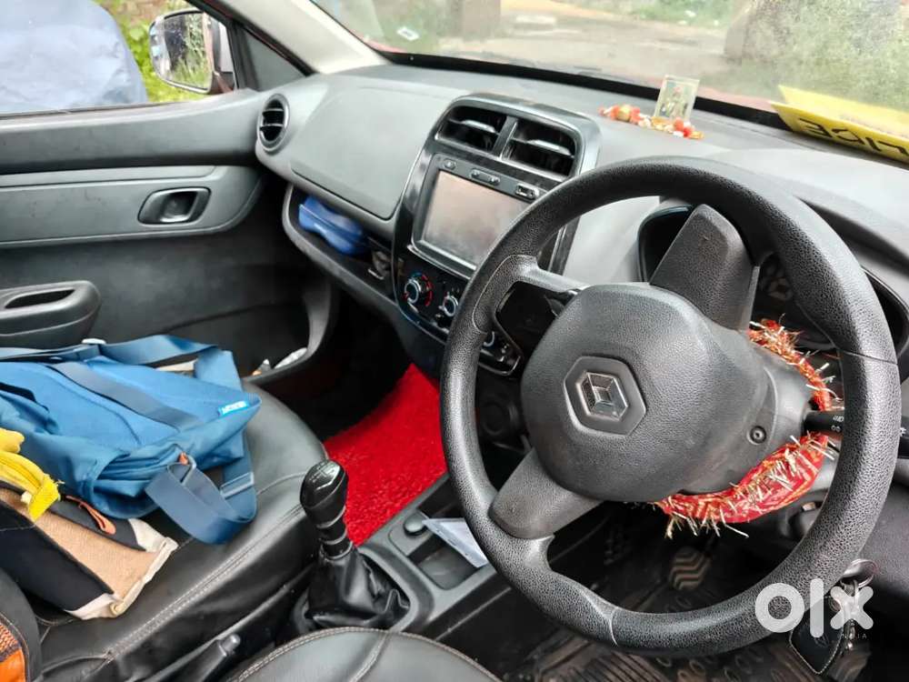 Renault Kwid Rxt 2017 December Month .