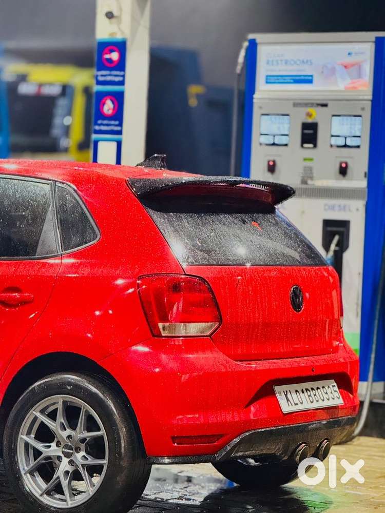 Volkswagen Car 2011 Petrol