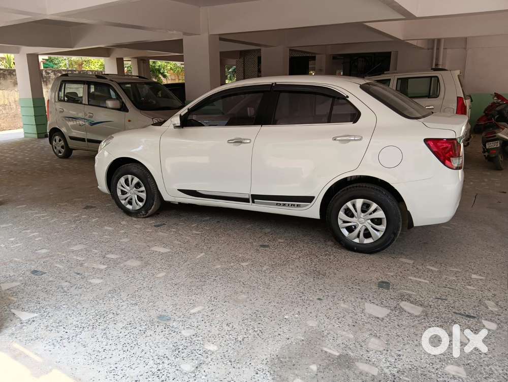 Maruti Suzuki Swift Dzire 1.3 Vxi, 2023, Petrol