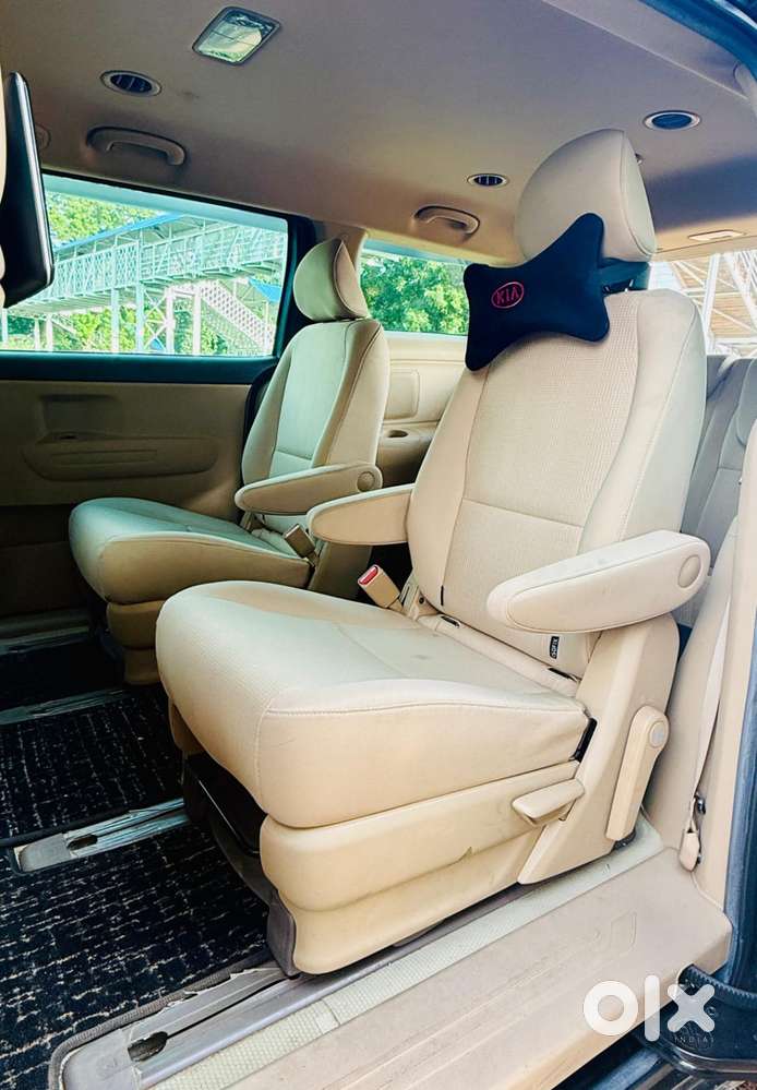 Kia Carnival Premium, 2020, Diesel