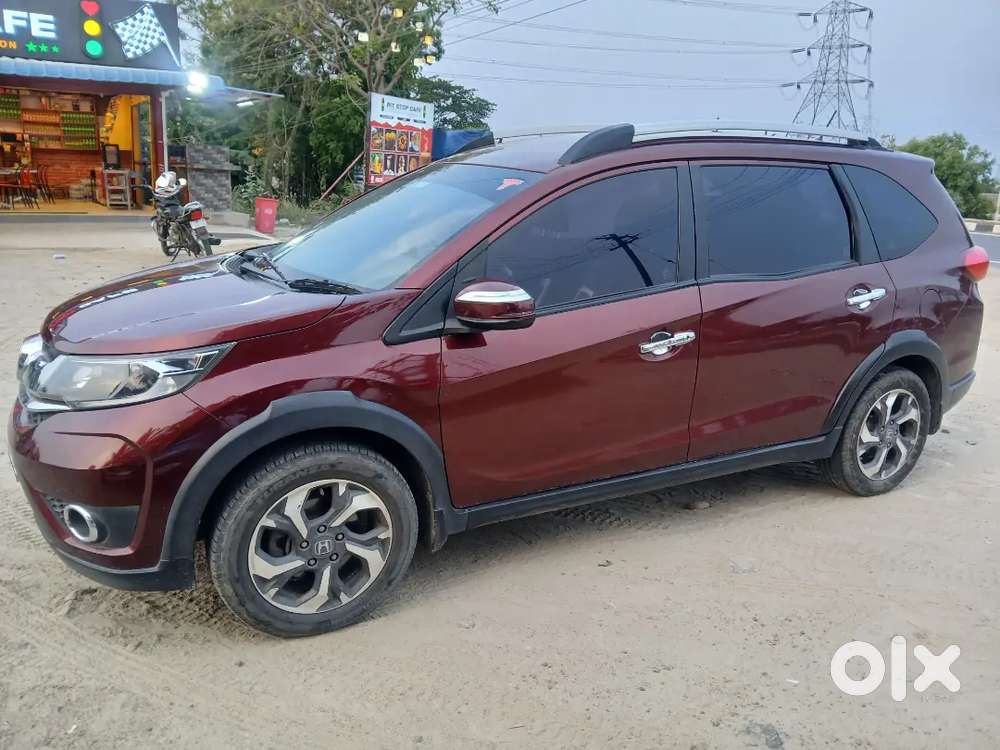 2017 Automatic Honda Br-v Single Owner Insurance Current