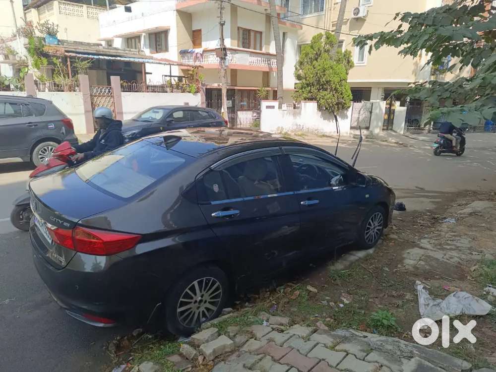 Honda City 2016 Cng & Hybrids 90000 Km Driven