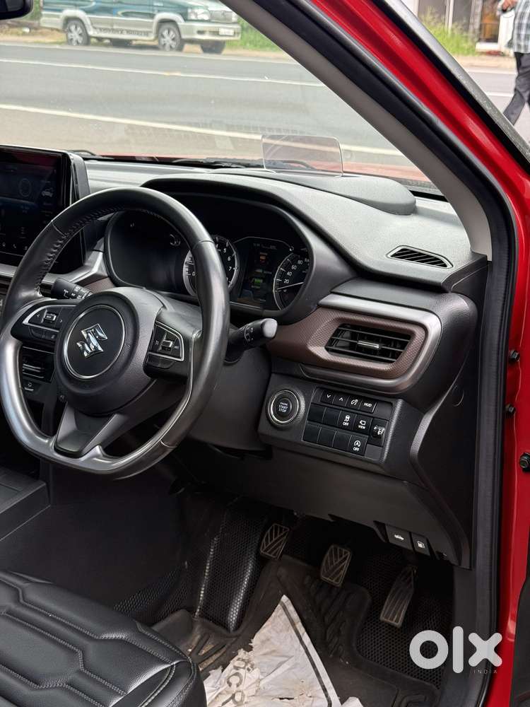 Maruti Suzuki Brezza 1.5 Zxi Plus Smart Hybrid Dual Tone, 2023, Petr..