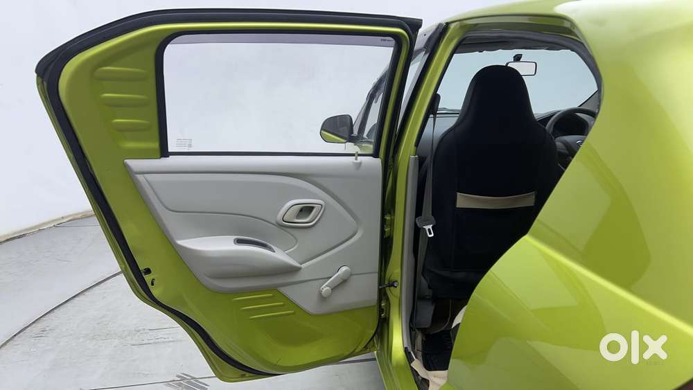 Datsun Redigo T Option, 2016, Petrol