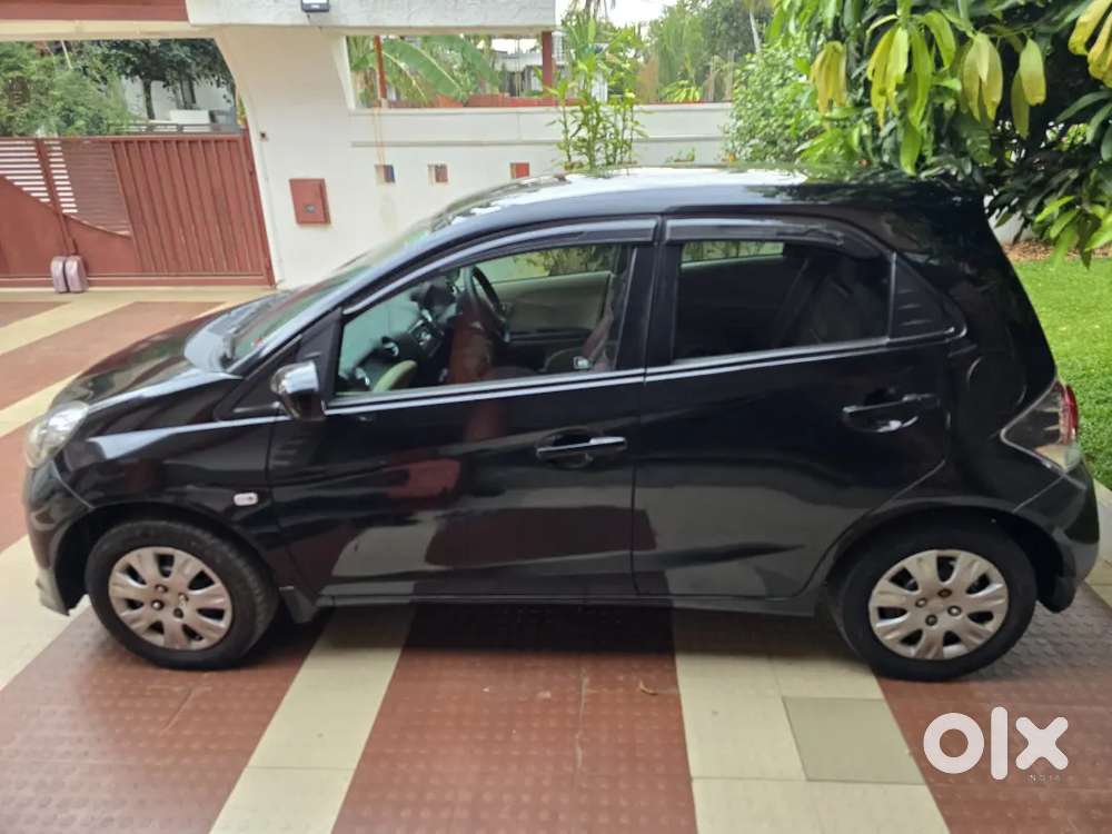 Honda Brio 2013 Petrol Well Maintained 9️⃣7️⃣4️⃣6️⃣7️⃣7️⃣9️⃣8️⃣7️⃣7️⃣
