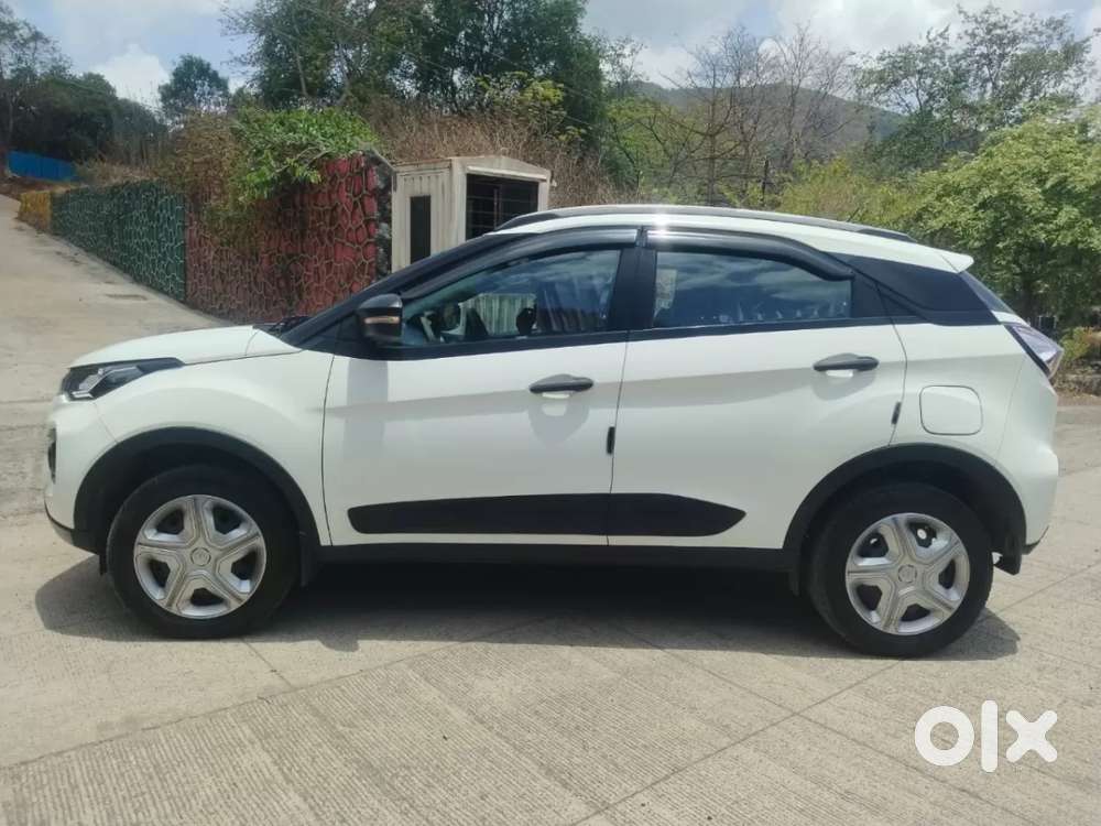 Tata Nexon 1.2 Revotron Xm, 2023, Petrol