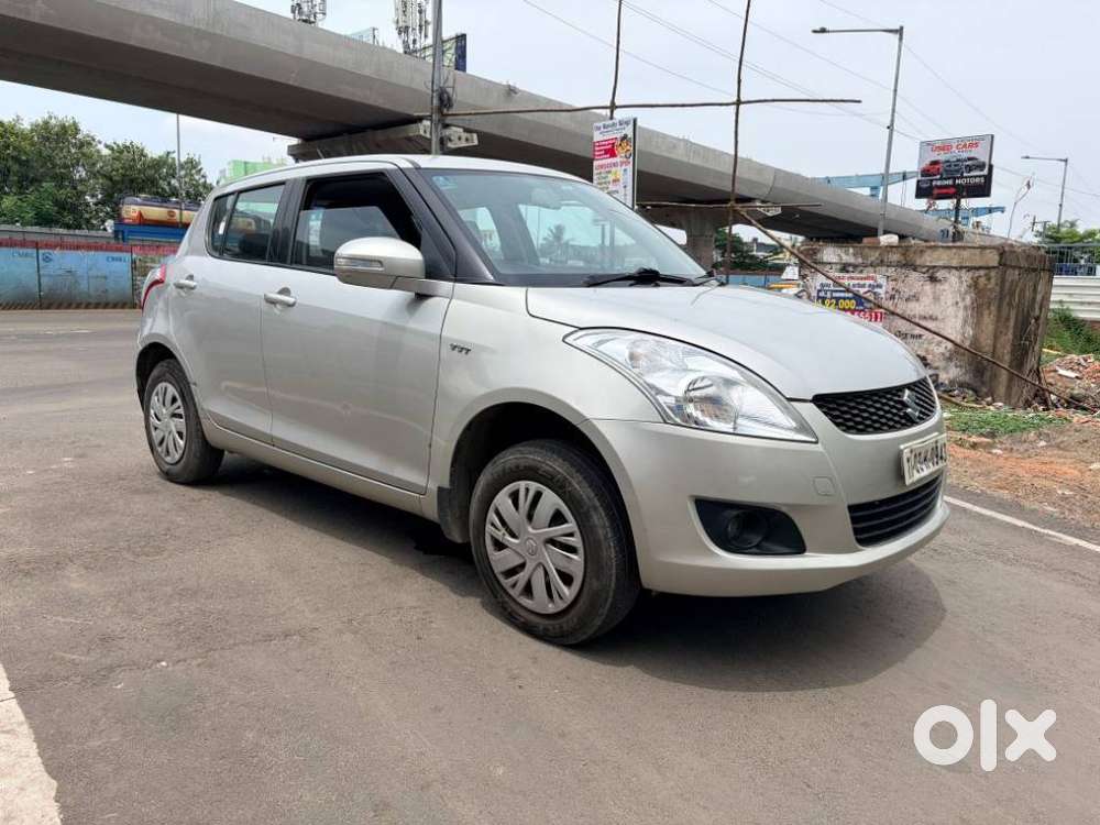 Maruti Suzuki Swift Vxi, 2011, Petrol