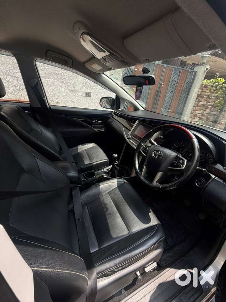 Toyota Innova Crysta 2019