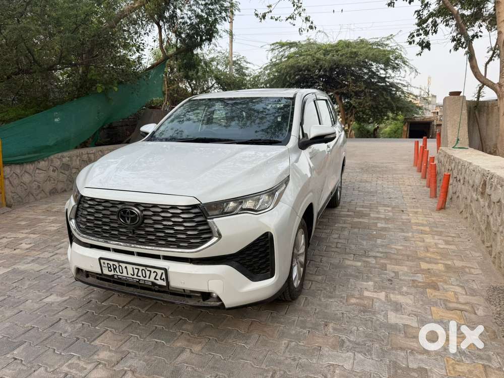 Toyota Innova Hycross 2026