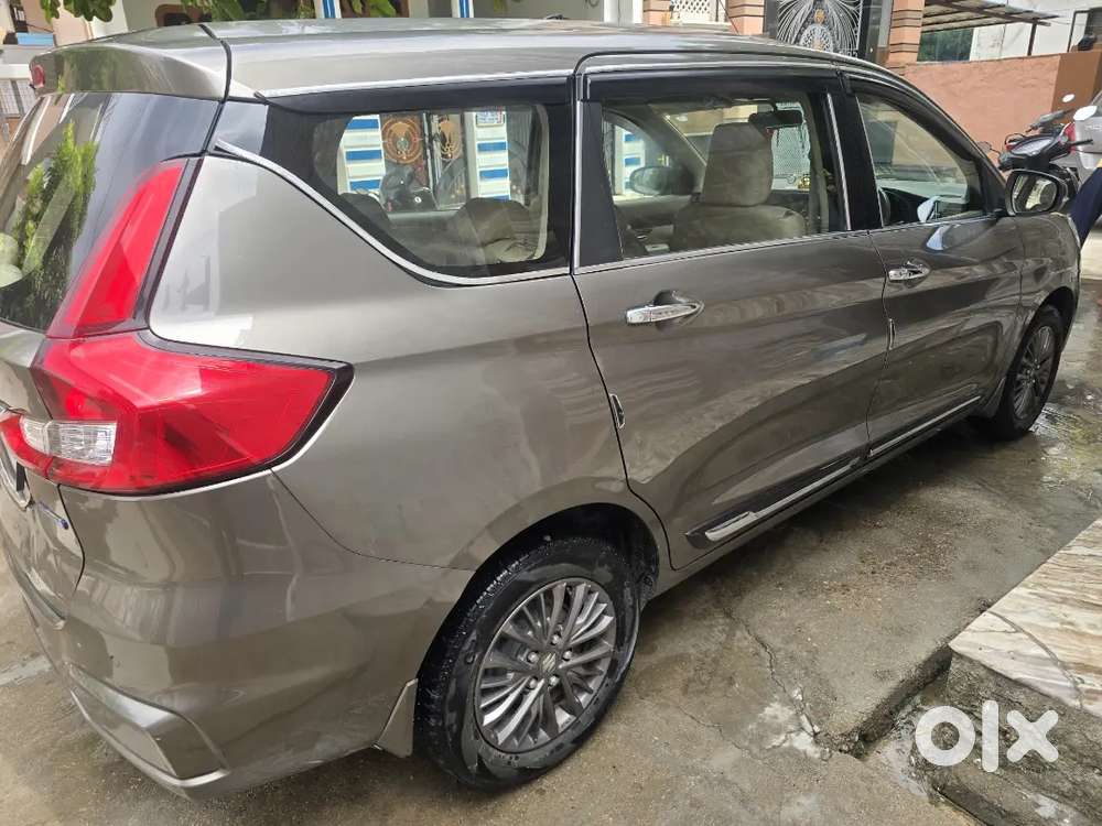 Ertiga Zxi+ Smart Hybrid (top Model)  2021  1st Owner 66000km