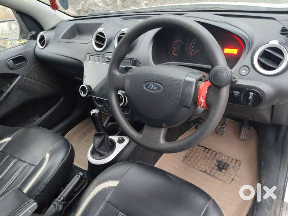 Ford Figo Diesel Titanium, 2012