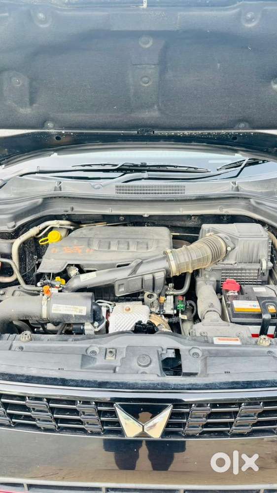 Mahindra Xuv300 Turbosport 2023 Petrol Well Maintained