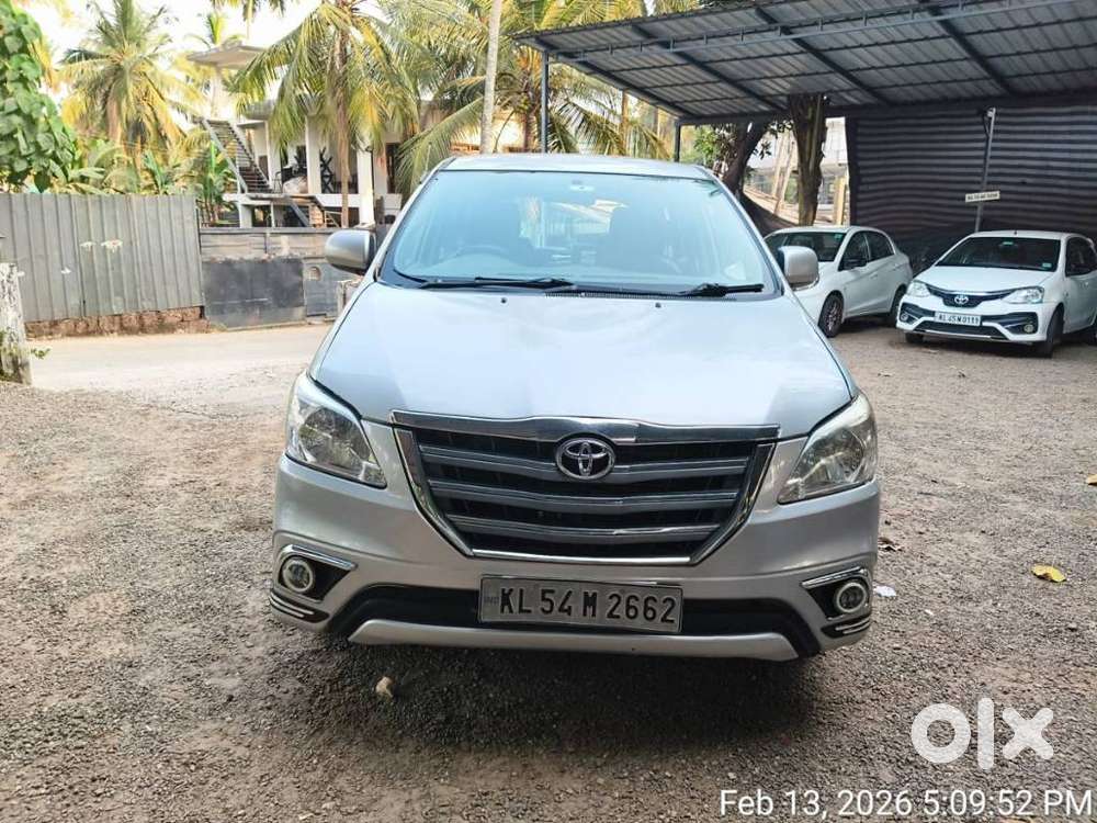 Toyota Innova 2012-2013 2.5 E Diesel Ms 7-seater, 2011, Diesel