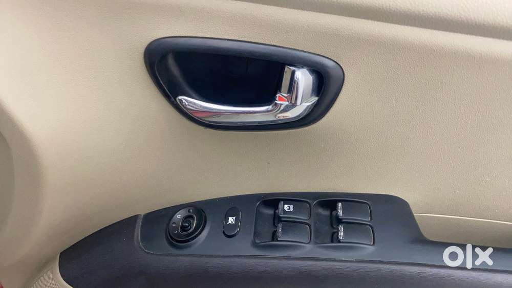 Hyundai I10 [2010-2017] 1.2 Sportz At, 2013, Petrol