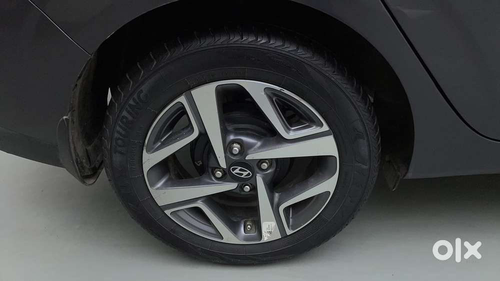 Hyundai Aura 1.2 Sx Cng, 2024, Cng & Hybrids