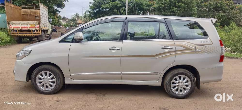Toyota Innova 2.5 V 8 Str, 2014, Diesel