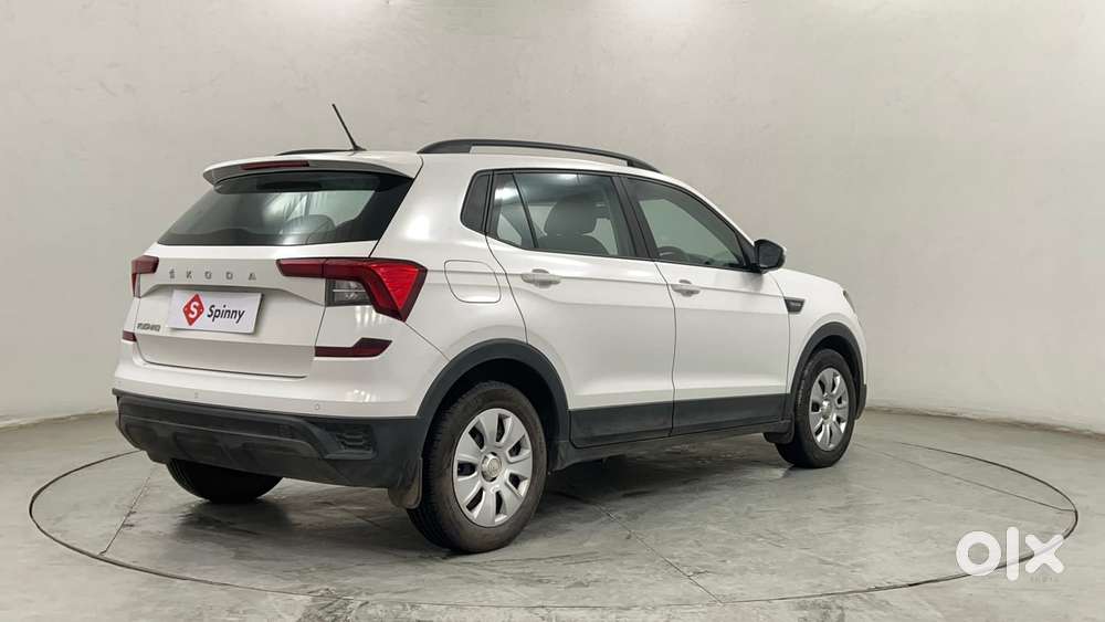 Skoda Kushaq Active 1.0 Tsi Mt, 2022, Petrol
