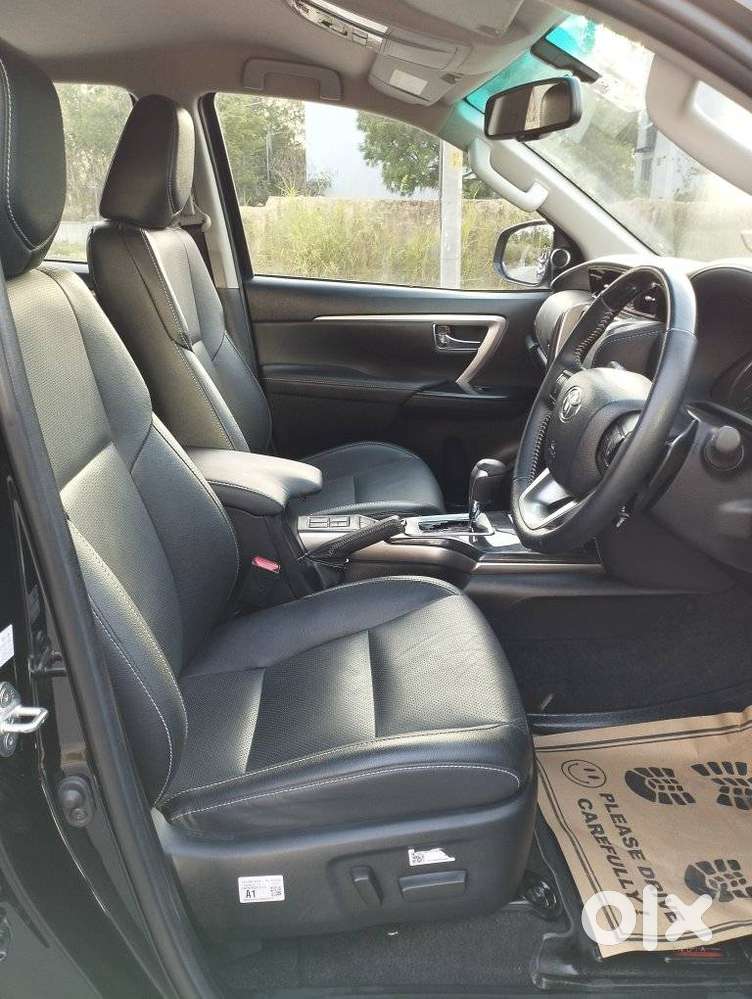 Toyota Fortuner 4x2 At 2.7 Petrol, 2025, Petrol