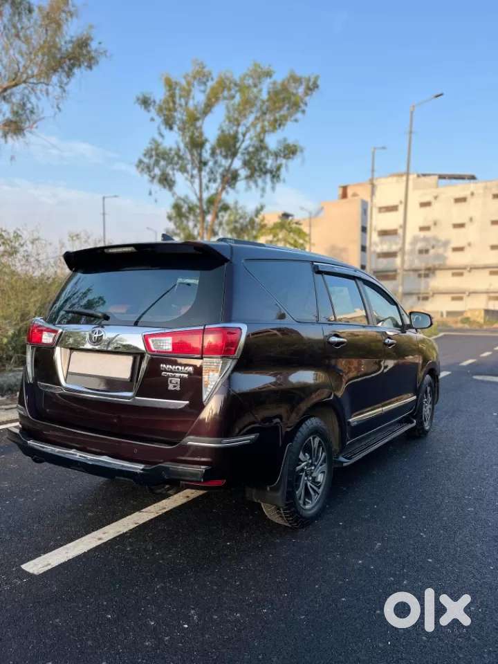 Toyota Innova Crysta [2016-2020] 2.4 Gx At 7 Str, 2022, Diesel