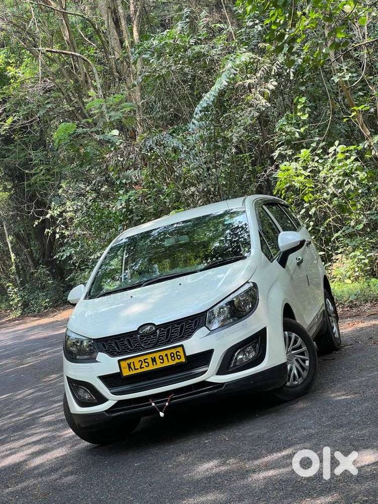 Mahindra Marazzo M4, 2019, Diesel