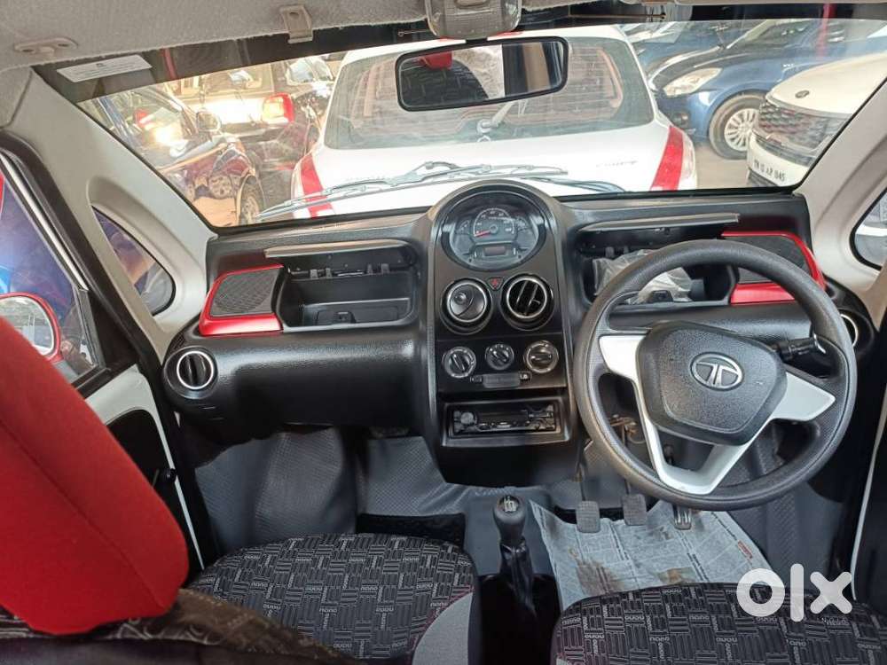 Hyundai Alcazar 2.0 Signature (o) Petrol At 6 Str Dual Tone, 2022, P..