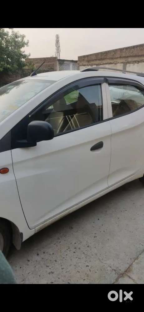 Hyundai Eon 2012 Petrol Well Maintained
