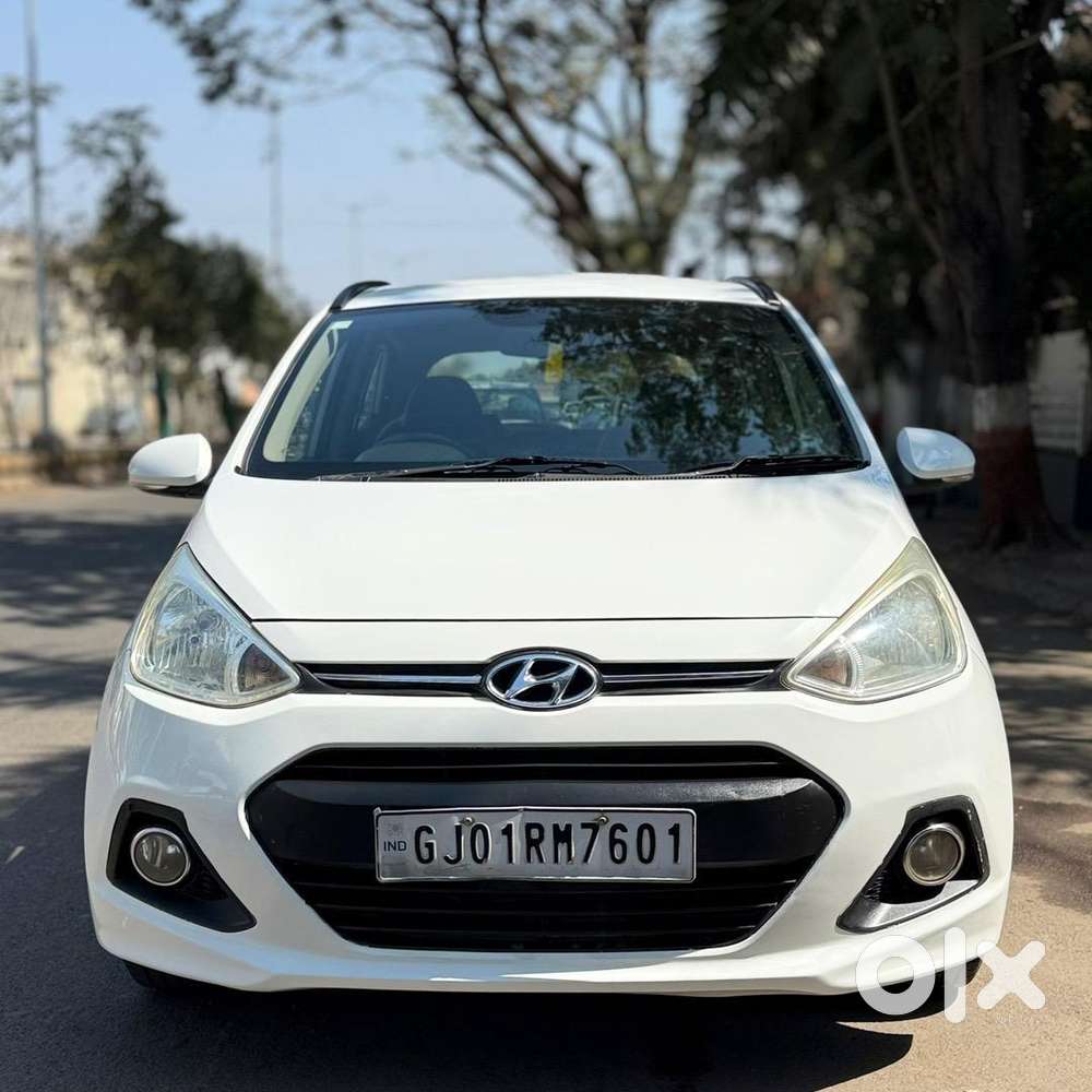 Hyundai Grand I10 2013 Petrol Automatic Well Maintained