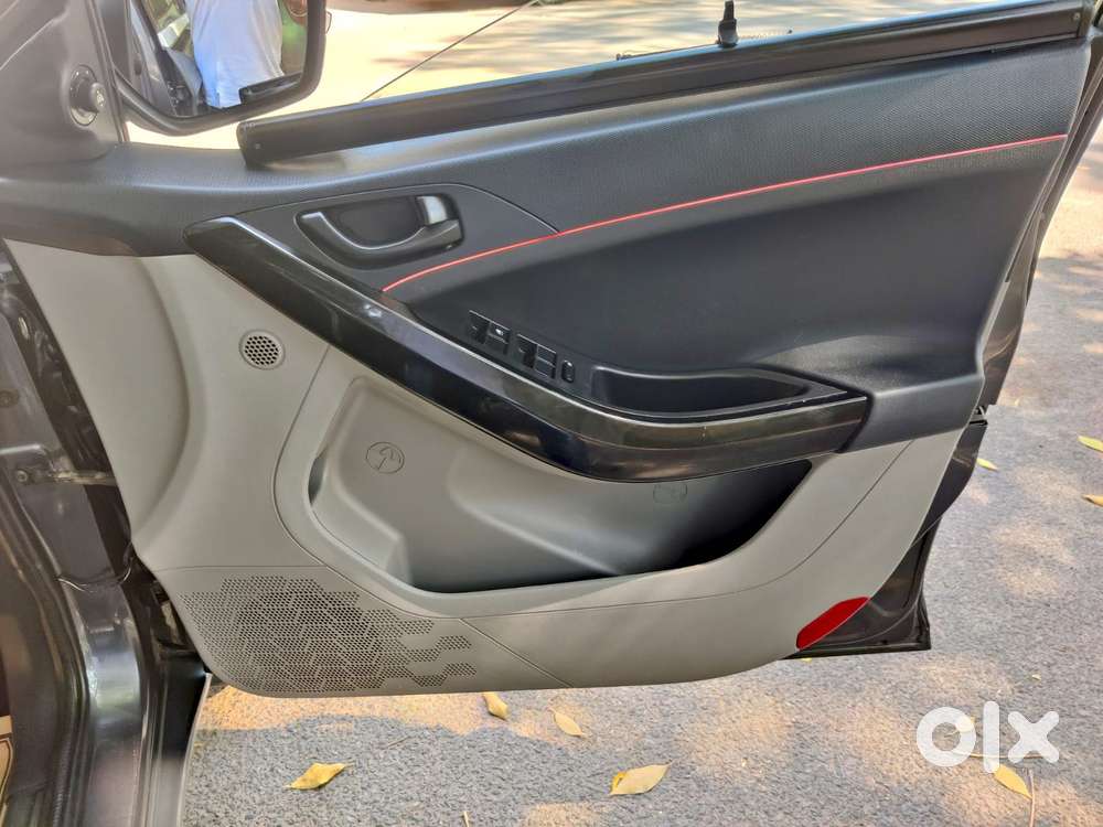 Tata Nexon 1.2 Revotron Xt, 2019, Petrol