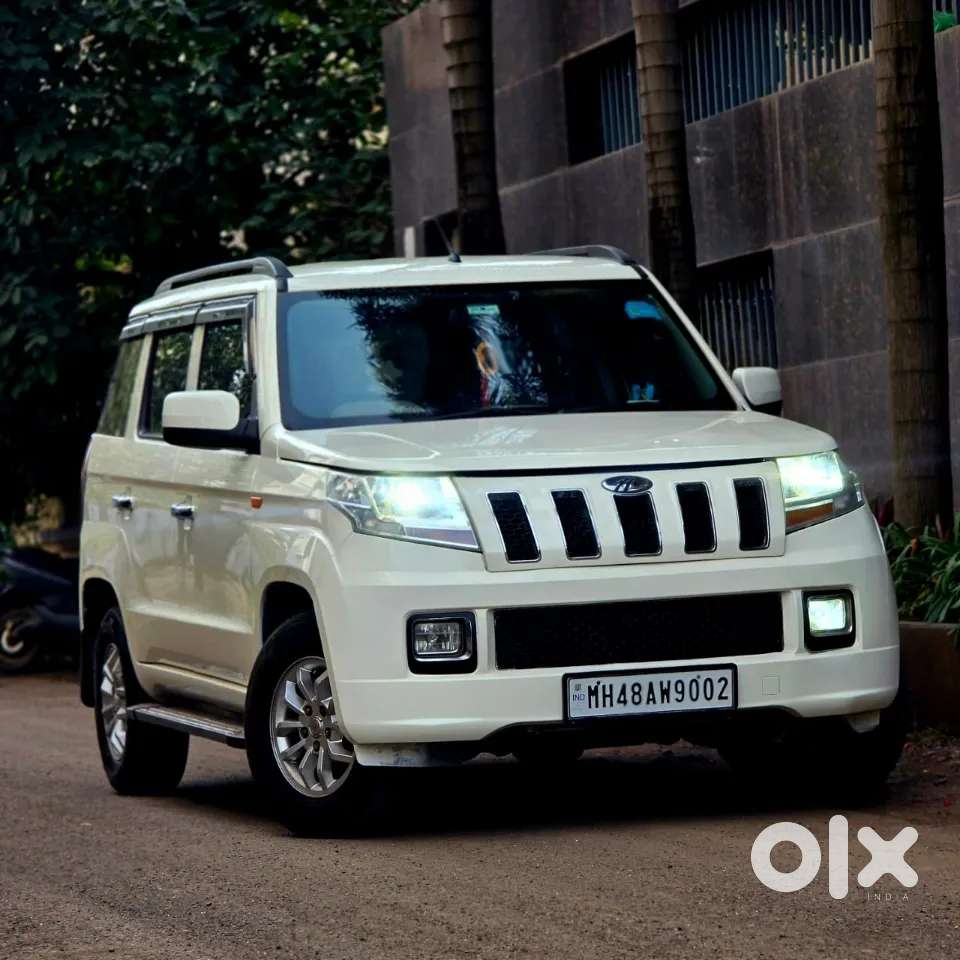 Mahindra Tuv 300 Mhawk100 T8 Dual Tone, 2017, Diesel