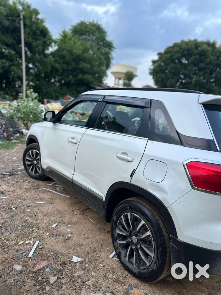 Maruti Brezza 1.5 Hybrid 2021year Model
