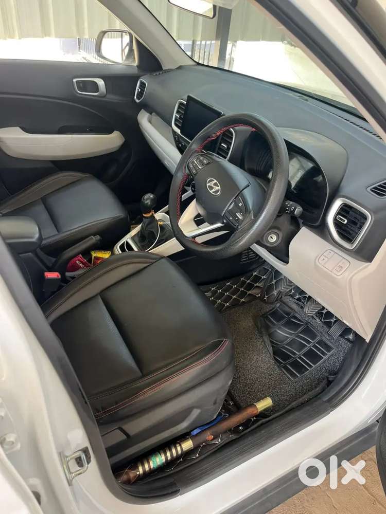Hyundai Venue S 2024 Petrol Manual