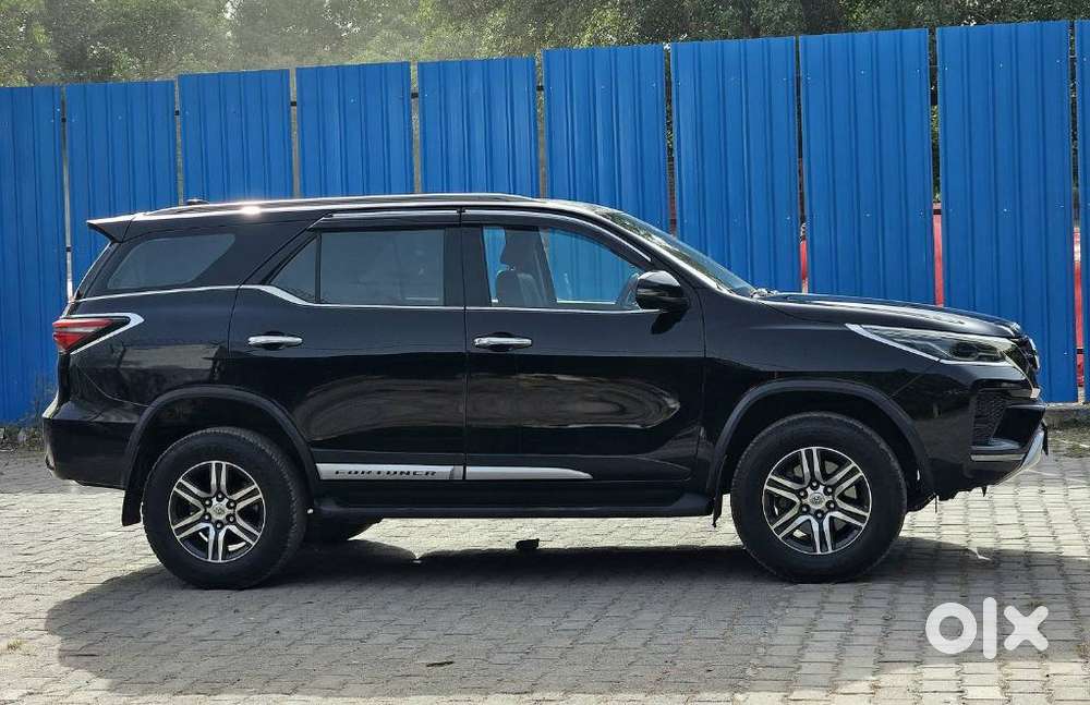 Toyota Fortuner 4x2 At 2.7 Petrol, 2023, Petrol