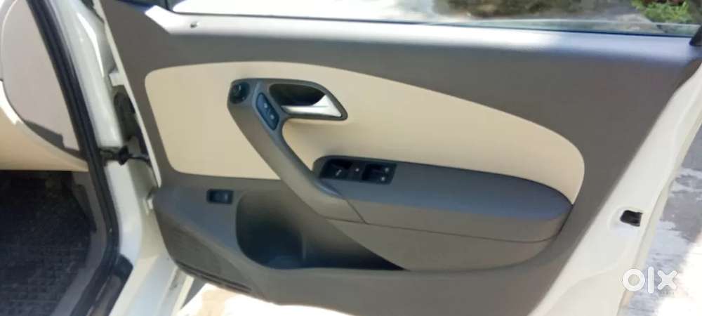 Volkswagen Vento 1.6 Highline, 2014, Petrol