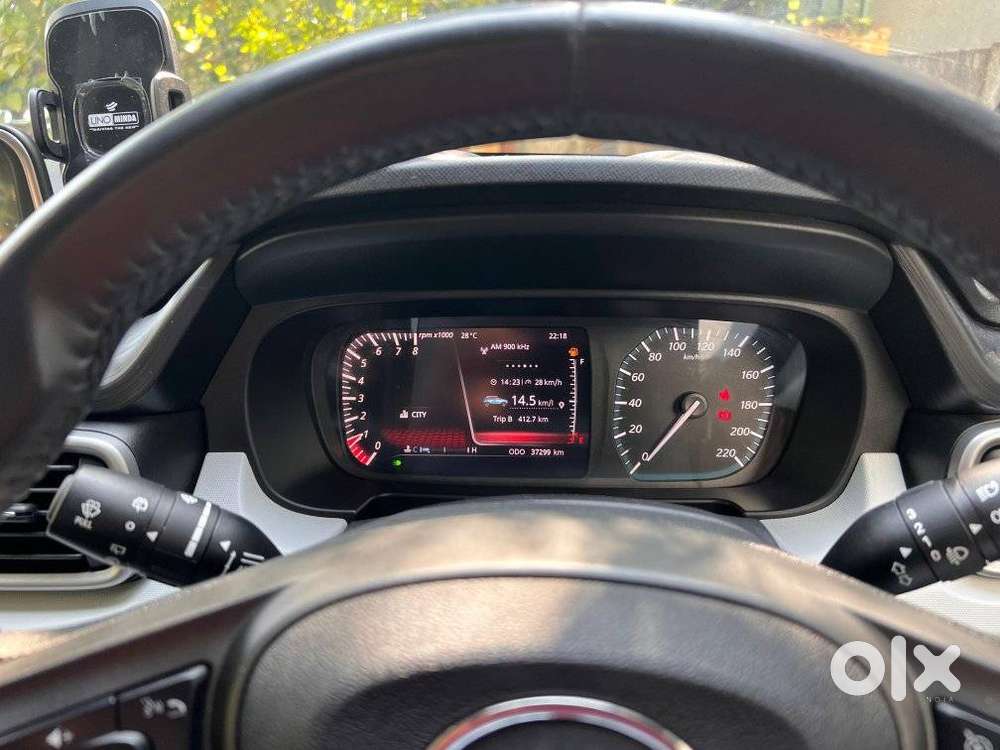 Tata Punch Creative Dual Tone Mt Sunroof, 2023, Petrol