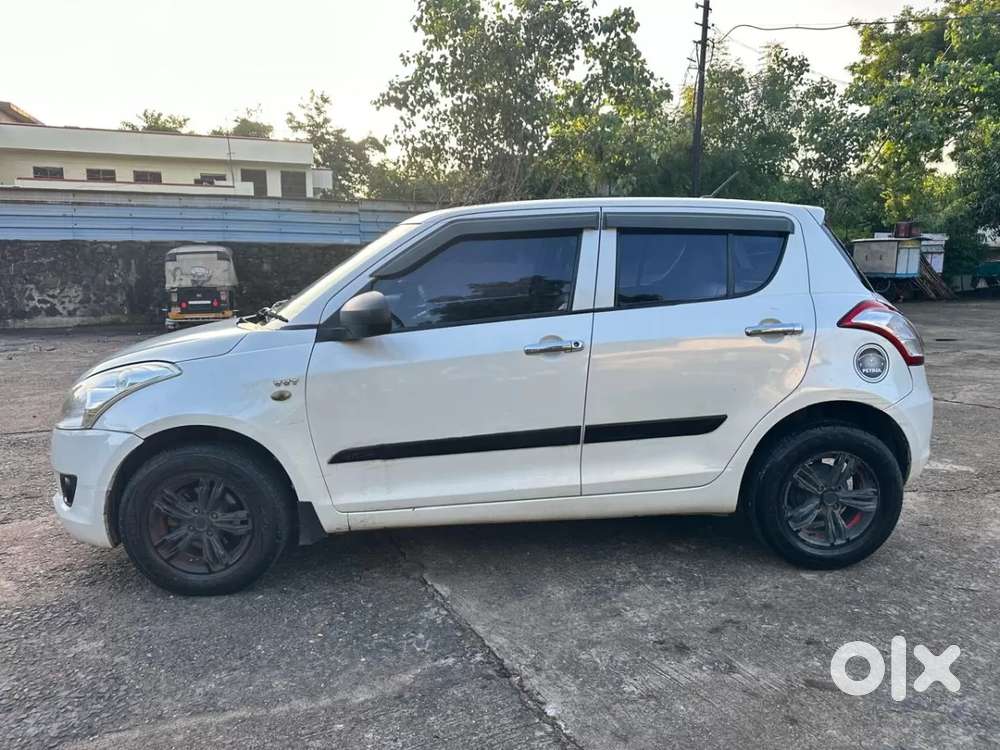 Maruti Suzuki Swift Vxi, 2013, Petrol