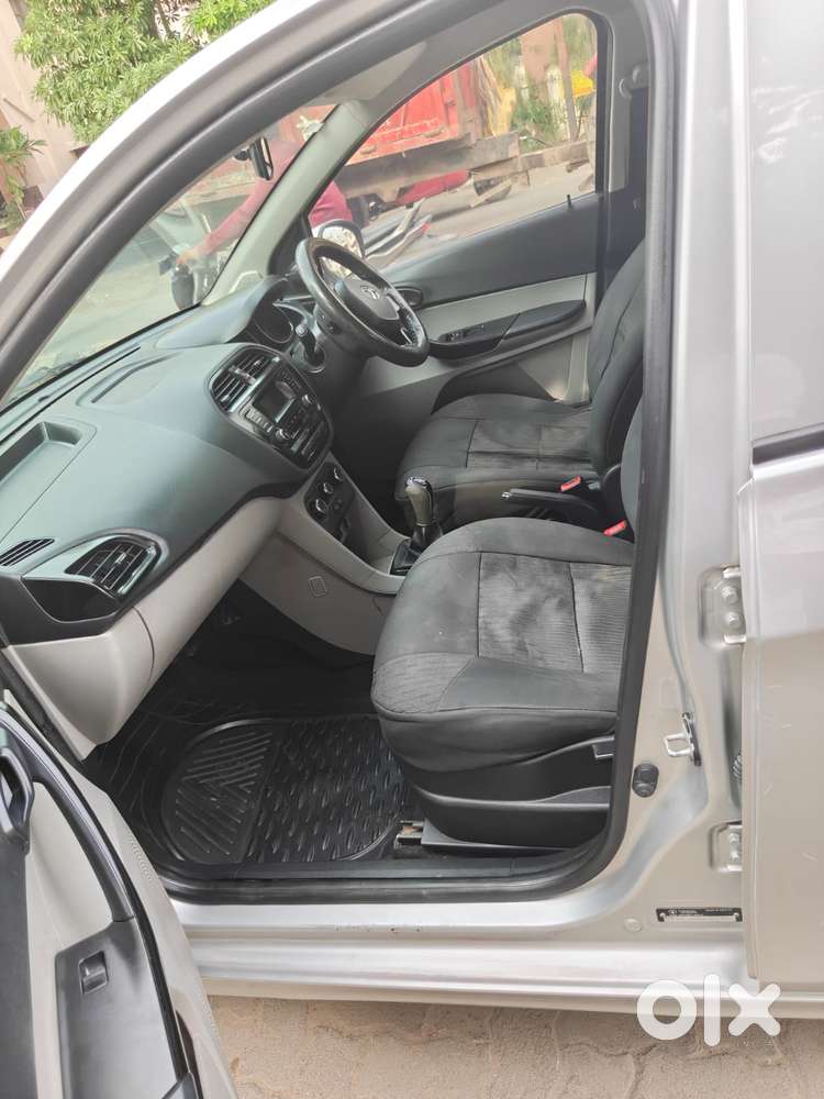 Tata Tiago 1.2 Revotron Xt, 2018, Petrol