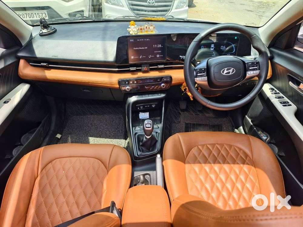 Hyundai Verna 1.5 Mpi Mt Sx (o), 2024, Petrol