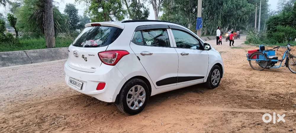 Hyundai I10 December 2016 Diesel 104000 Km Driven
