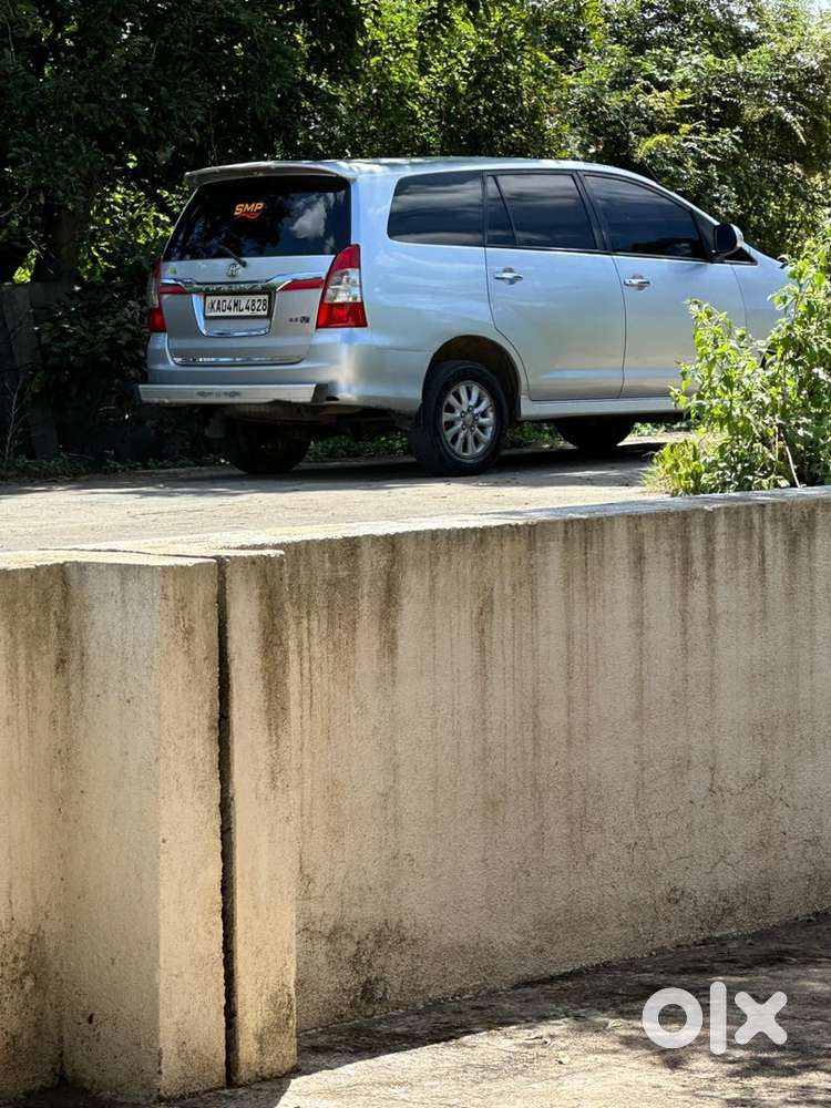 Toyota Innova Diesel 215000 Km Driven