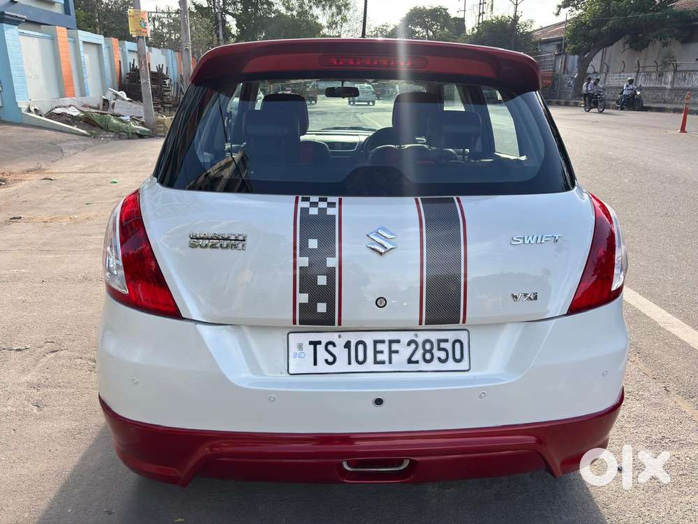 Maruti Suzuki Swift Vxi Optional, 2015, Petrol