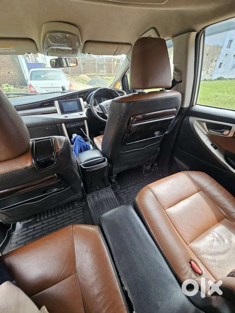 Toyota Innova Crysta 2.8 Diesel 2019
