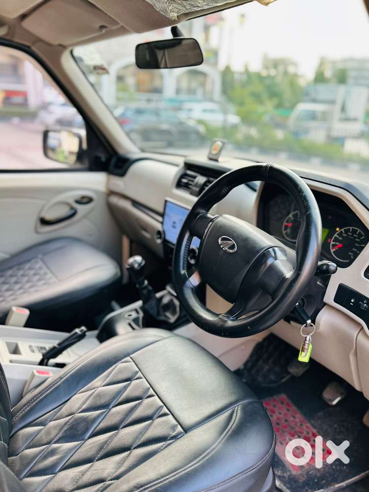 Mahindra Scorpio S11 Mt 7s, 2015