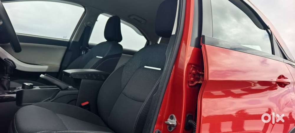 Tata Nexon Creative Plus 1.5 Revotorq Diesel 6 Amt Dt, 2023, Diesel