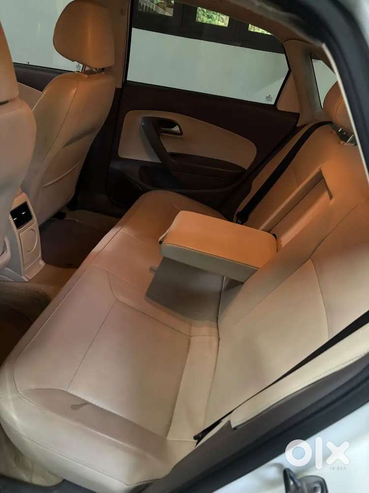 Volkswagen Vento Petrol Highline 2012
