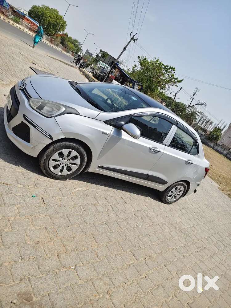 Hyundai Xcent 2017 Model Petrol+cng