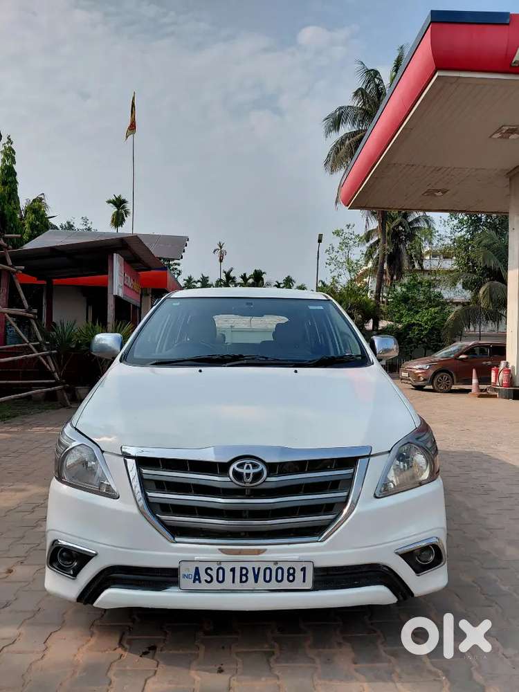 Toyota Innova 2015 Diesel Well Maintained