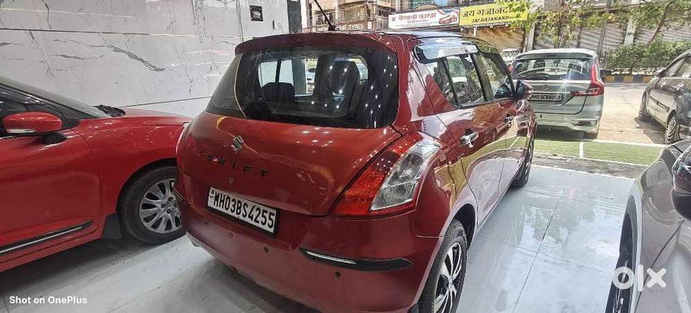 Maruti Suzuki Swift Vxi Abs Bsiv, 2014, Petrol