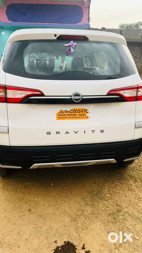 Nissan Gravite Acenta 2026