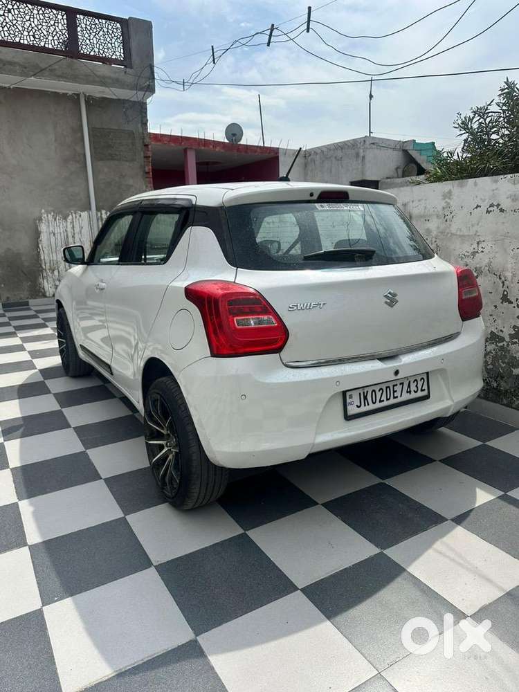Maruti Suzuki New-gen Swift 2023 Petrol Well Maintained